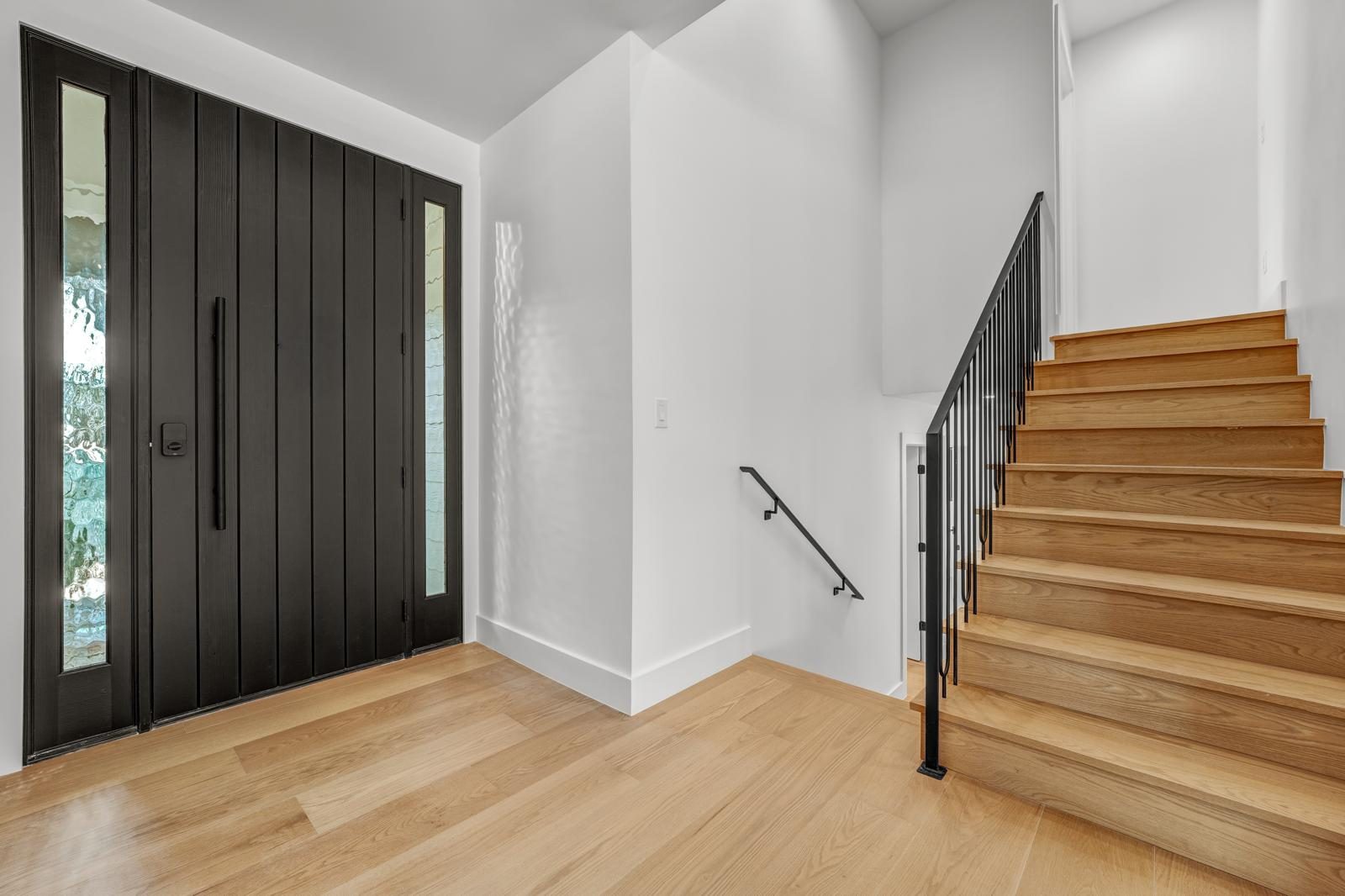 Mandeville finished front entry and staircase, Anderson Mill, NW Austin, TX