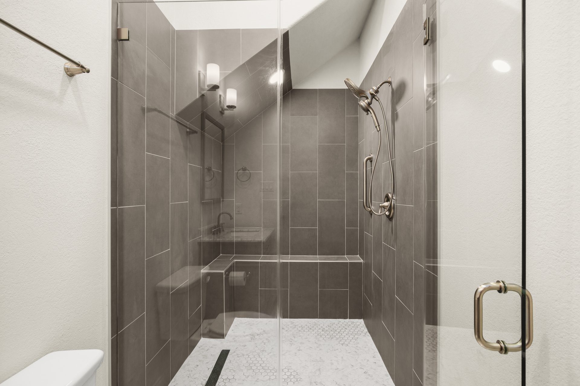 Tristan Stone Dr finished Bathroom Renovation, Avalon, Pflugerville, TX, photo 2