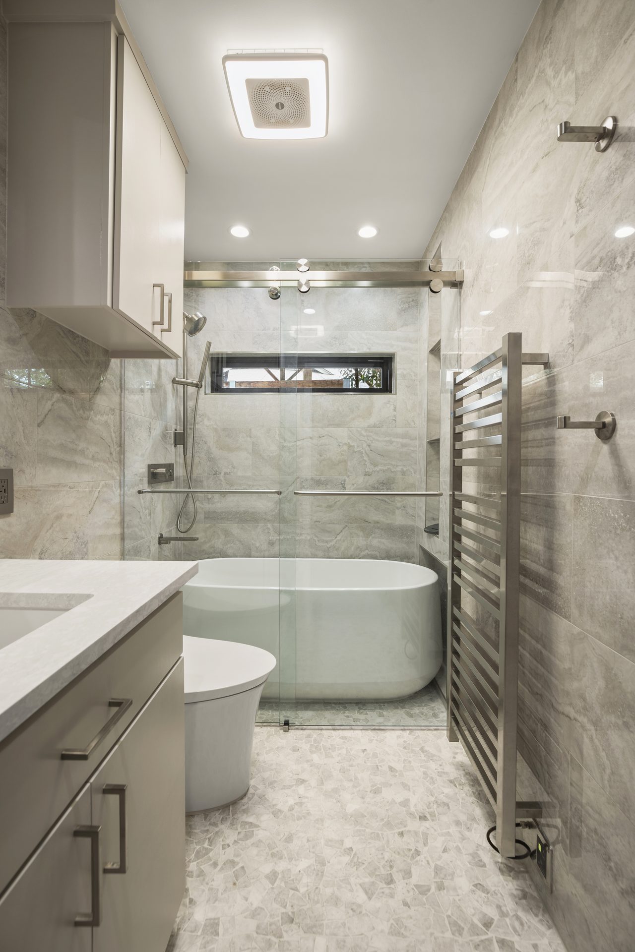 South Lamar bathroom remodel, tile detail toward soaking tub, Austin, TX